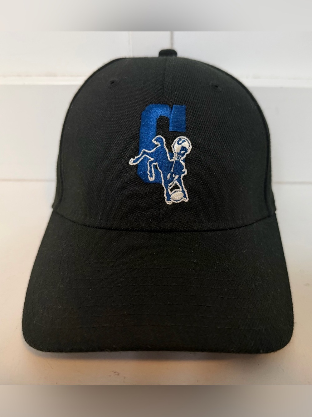 New Era 39Thirty Indianapolis Colts NFL Hat Cap Small-Medium Black Retro Logo